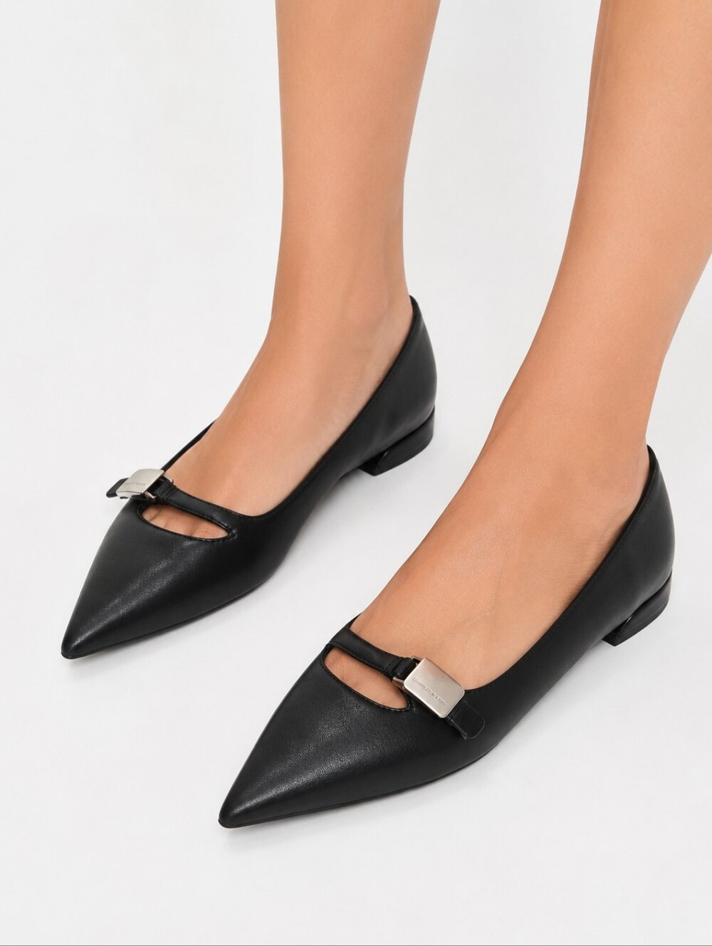 Charles & Keith Robbie Pointed-Toe Ballet Flats in Black Size 37 NEW